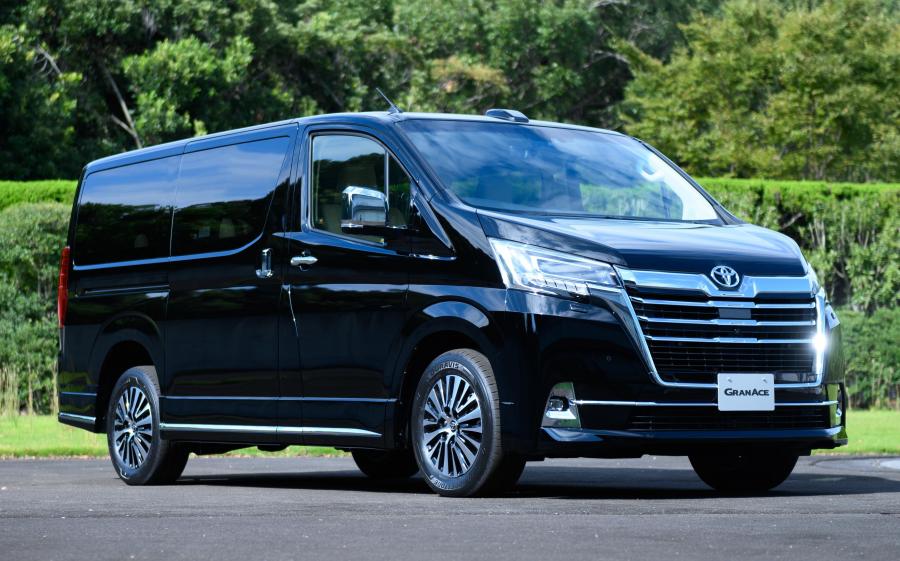 Toyota GranAce Premium 2019 года 